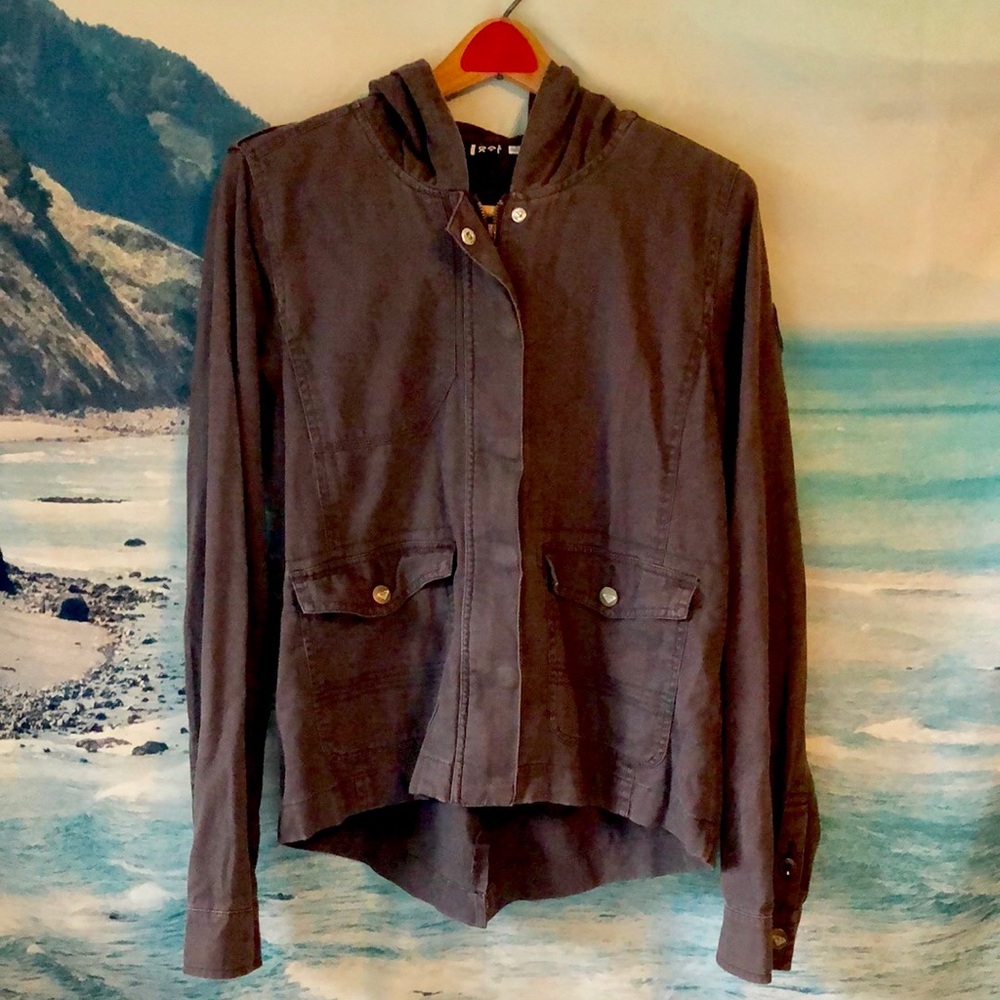 Roxy Jacket - Picture 2 of 7